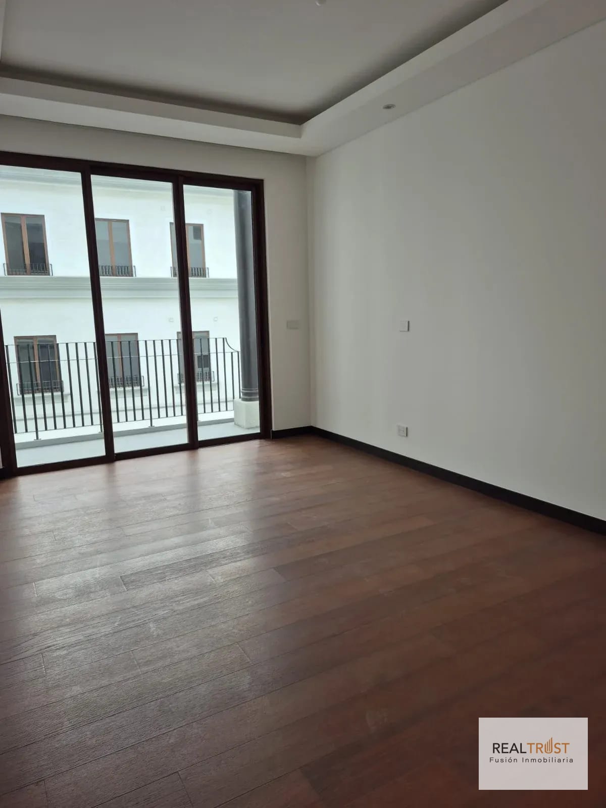 APARTAMENTO EN RENTA PARA ESTRENAR NOGALES CAYALÁ, ZONA 16 — Apartamento en Alquiler en Ciudad Cayalá, Zona 16, Guatemala, Ciudad — foto 2 de 11