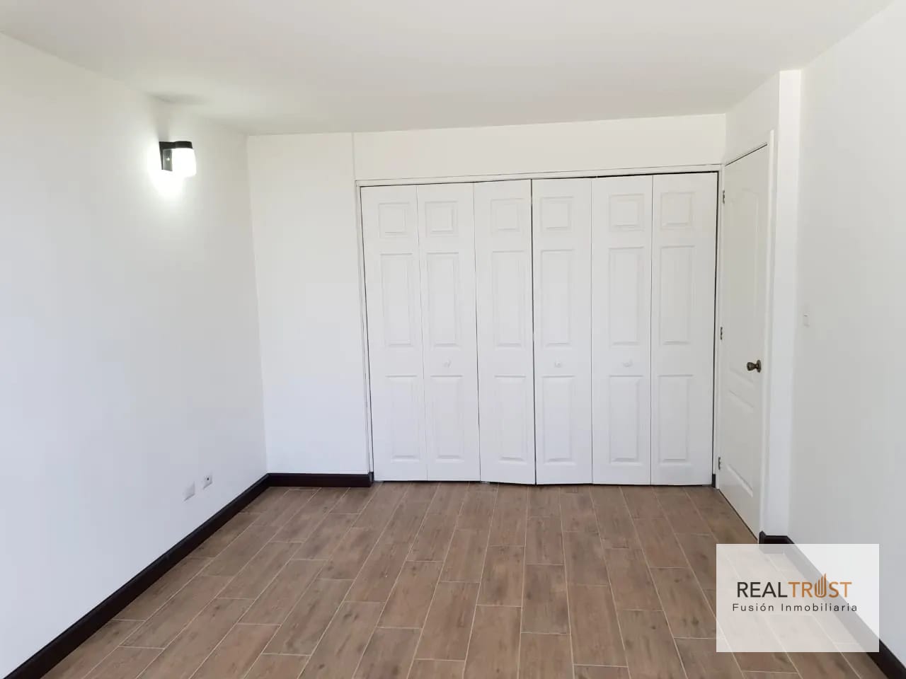 Apartamento en renta Santorini, Zona 14 — Apartamento en Alquiler en Zona 14, Guatemala, Ciudad — foto 7 de 10