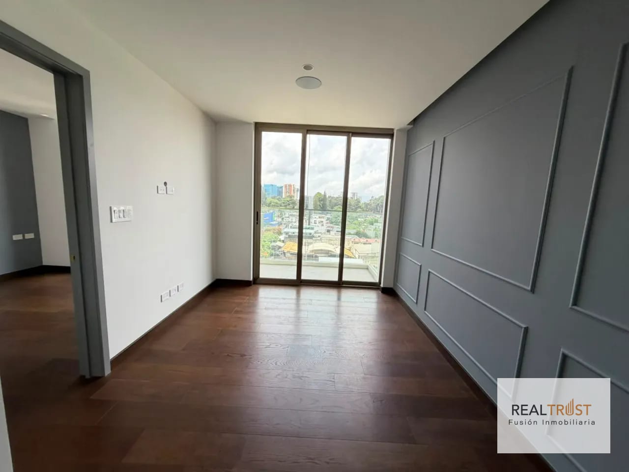 Apartamento en renta Atarah zona 10 — Apartamento en Alquiler en Atarah, Zona 10, Guatemala, Ciudad — foto 1 de 16