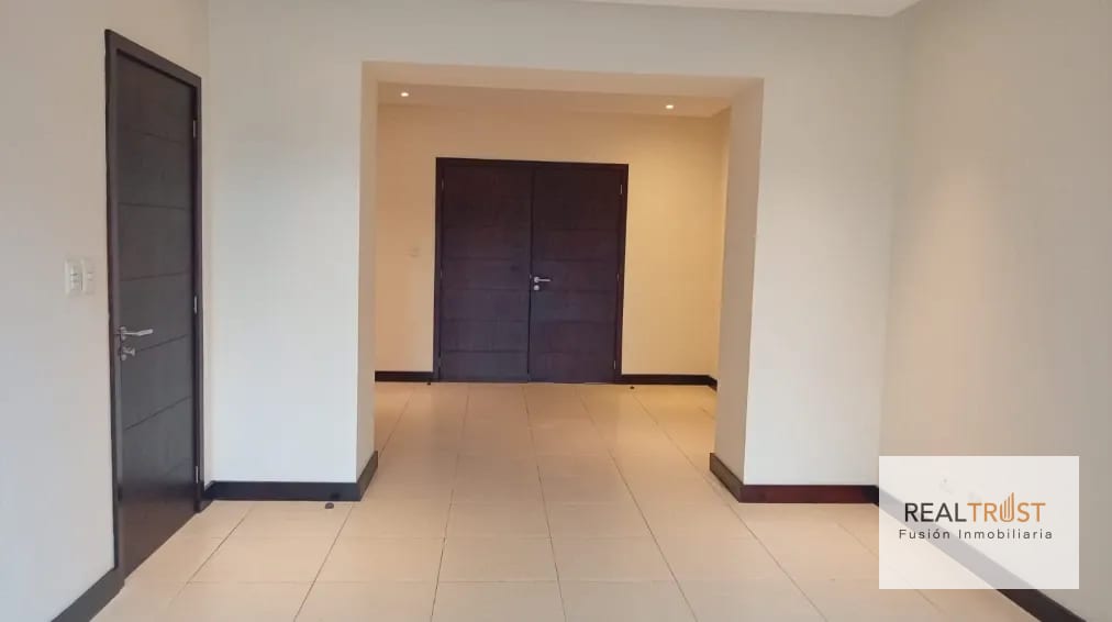 Apartamento en Renta Cobella Zona 14 — Apartamento en Alquiler en Zona 14, Guatemala, Ciudad — foto 2 de 16