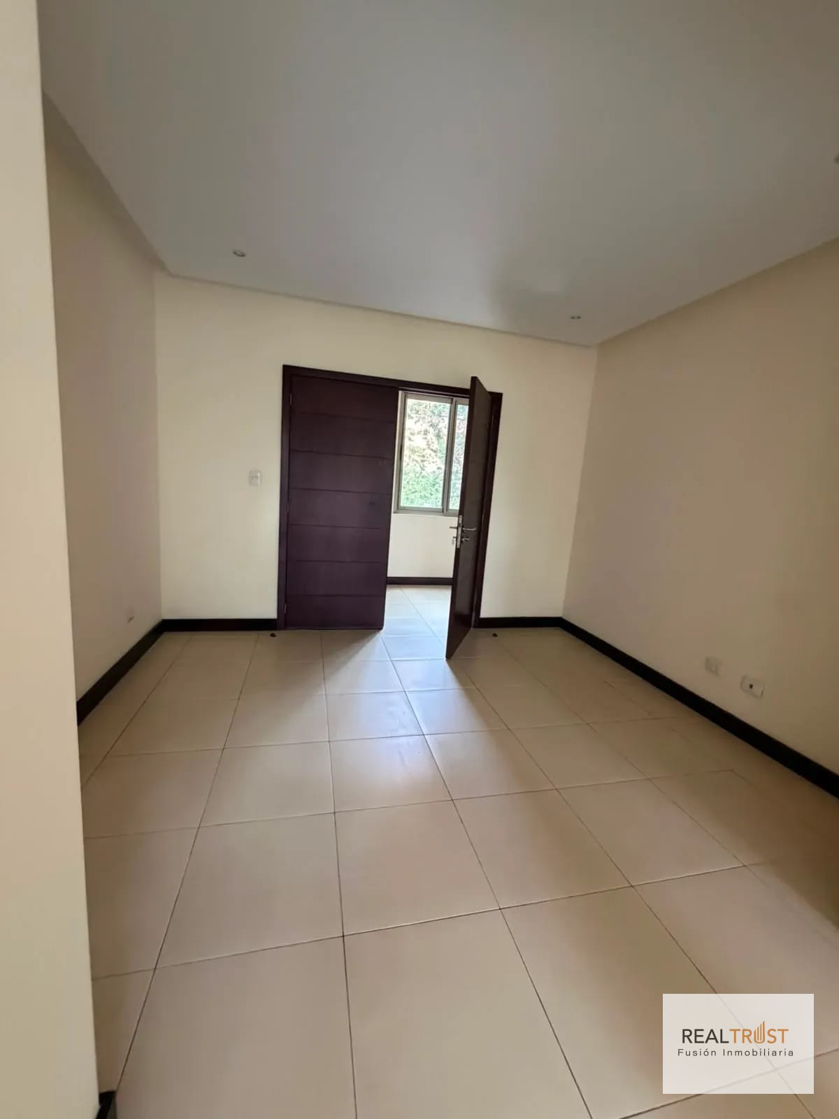 Apartamento en Renta Cobella Zona 14 — Apartamento en Alquiler en Zona 14, Guatemala, Ciudad — foto 8 de 16