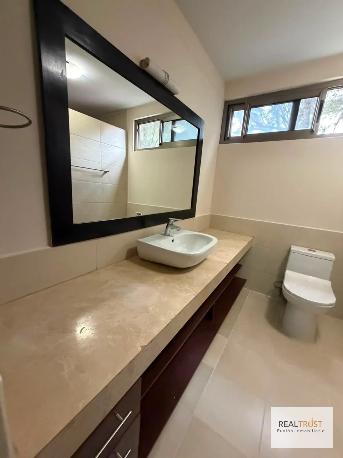 Apartamento en Renta Cobella Zona 14 — Apartamento en Alquiler en Zona 14, Guatemala, Ciudad — foto 9 de 16