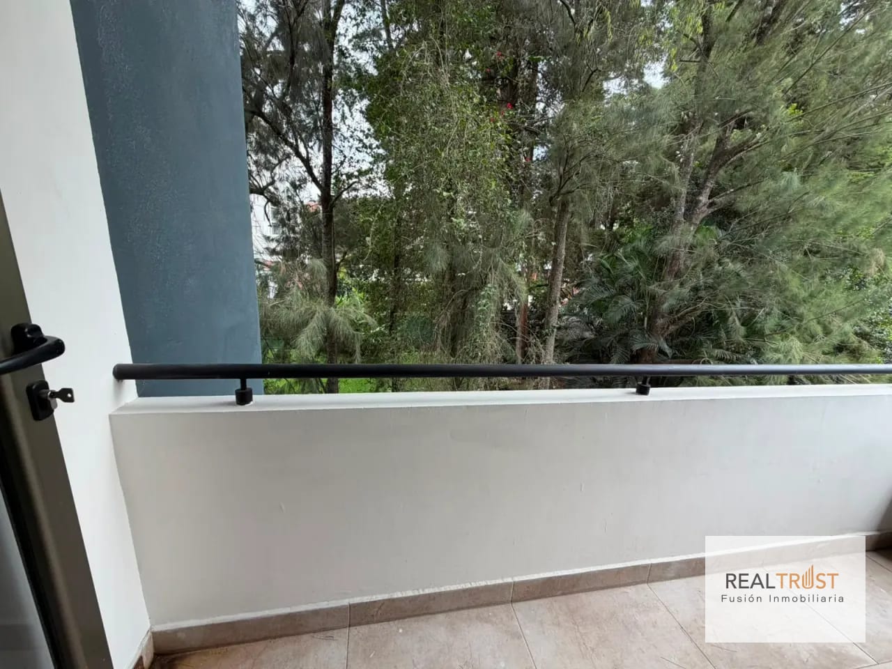 Apartamento en Renta Cobella Zona 14 — Apartamento en Alquiler en Zona 14, Guatemala, Ciudad — foto 13 de 16