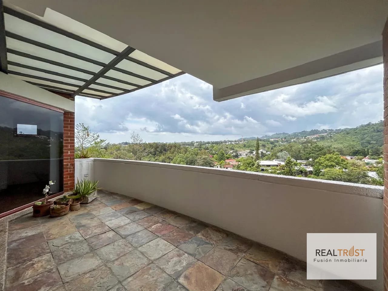 En venta lindo Penthouse de 2 niveles Zona 15, Vista Hermosa 1 — Apartamento en Venta en Zona 15, Guatemala, Ciudad — foto 3 de 16