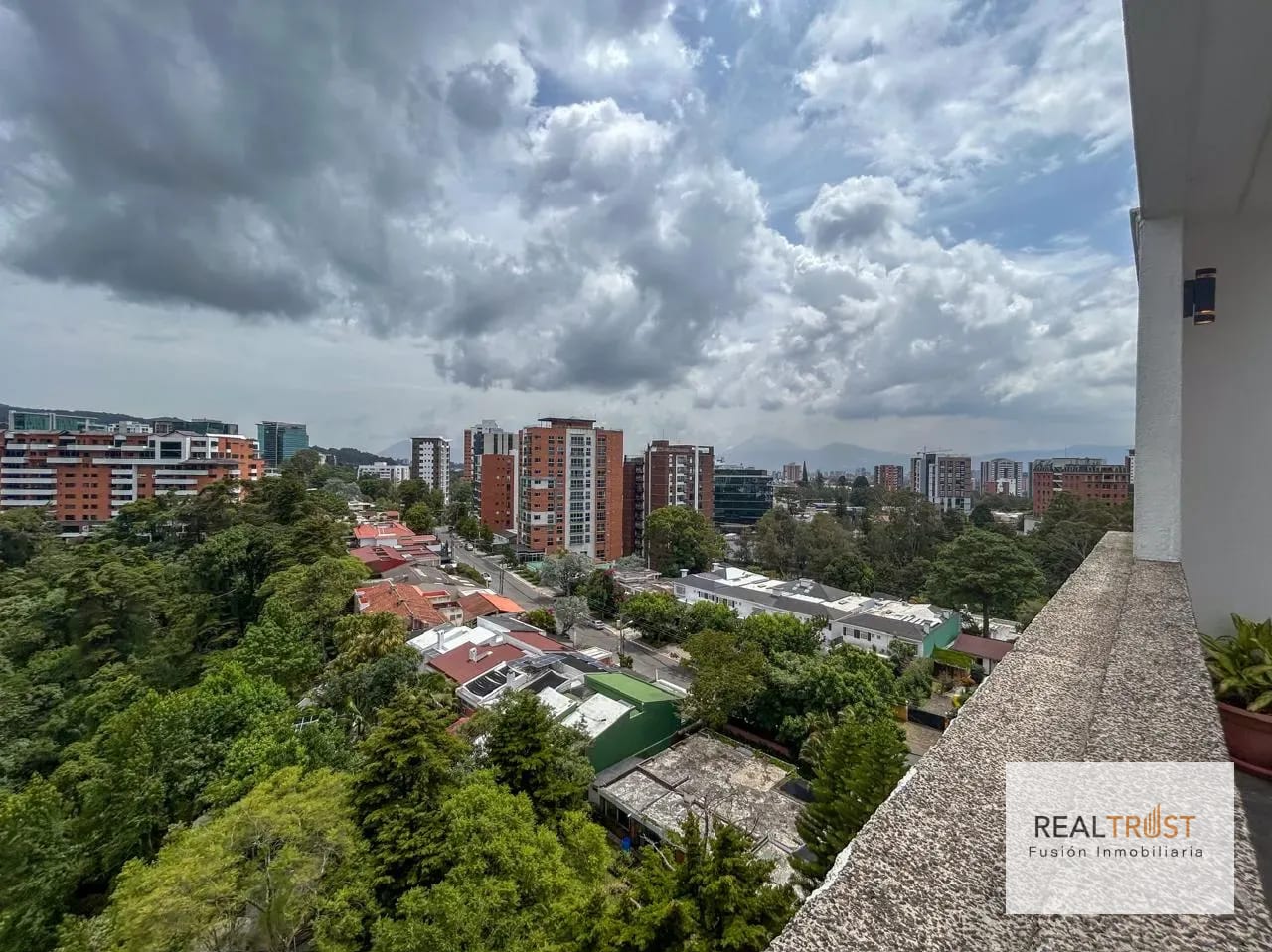 En venta lindo Penthouse de 2 niveles Zona 15, Vista Hermosa 1 — Apartamento en Venta en Zona 15, Guatemala, Ciudad — foto 6 de 16