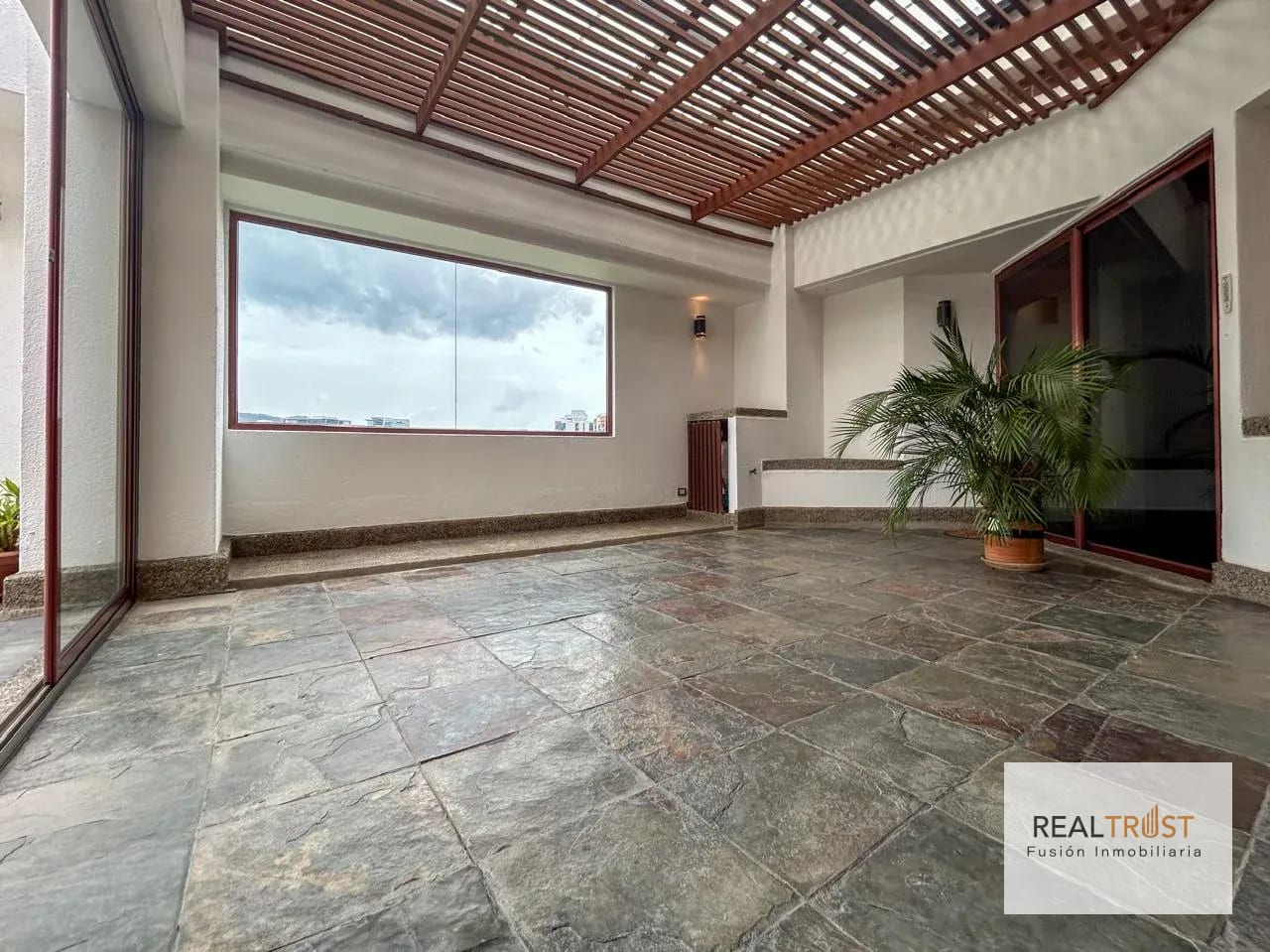 En venta lindo Penthouse de 2 niveles Zona 15, Vista Hermosa 1 — Apartamento en Venta en Zona 15, Guatemala, Ciudad — foto 16 de 16