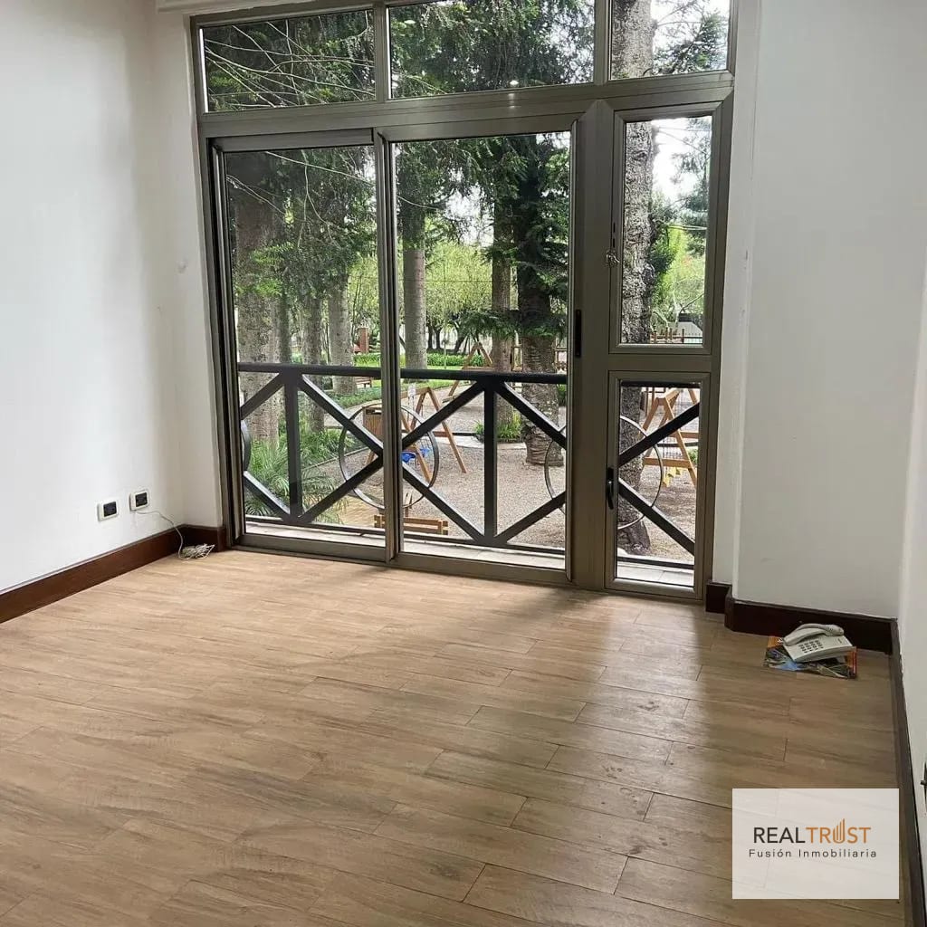 Precioso y amplio apartamento en Colonia Oakland. (copia) — Apartamento en Alquiler en Zona 10, Guatemala, Ciudad — foto 2 de 17