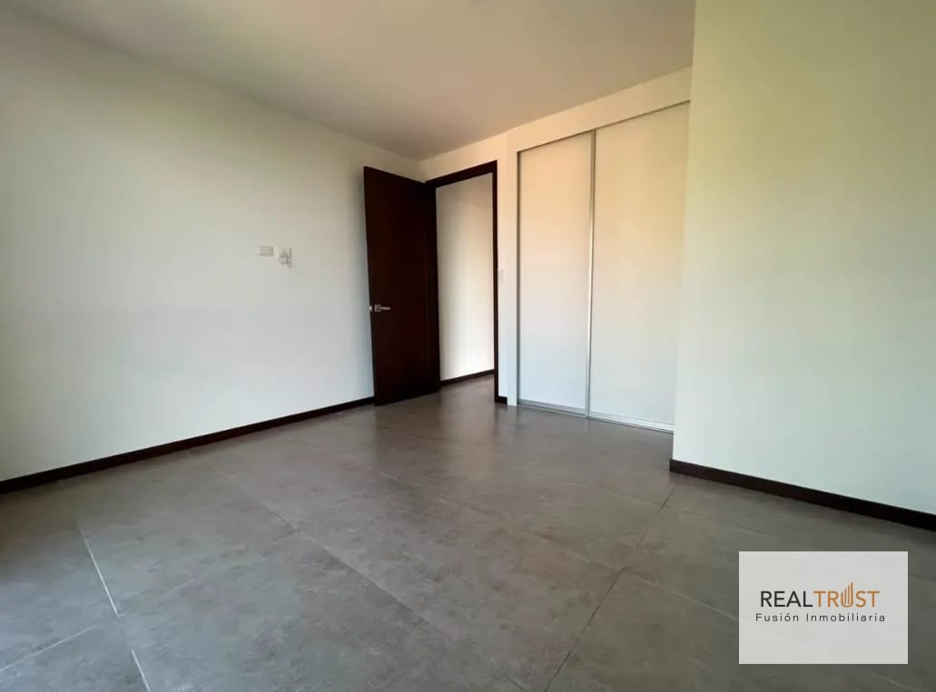Rento Apartamento San Lázaro Zona 15 — Apartamento en Alquiler en Zona 15, Guatemala, Ciudad — foto 9 de 13