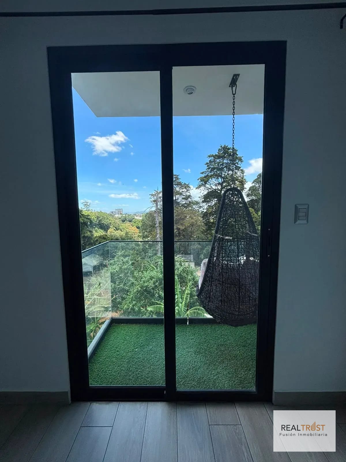 En Renta Apartamento Zona 15 — Apartamento en Alquiler en Zona 15, Guatemala, Ciudad — foto 3 de 10