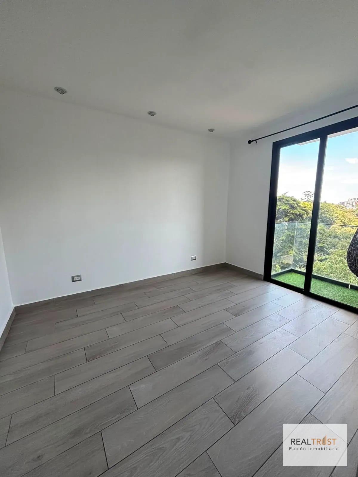En Renta Apartamento Zona 15 — Apartamento en Alquiler en Zona 15, Guatemala, Ciudad — foto 8 de 10