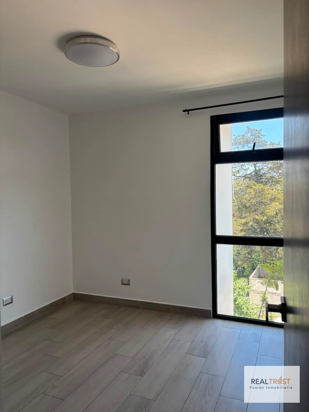 En Renta Apartamento Zona 15 — Apartamento en Alquiler en Zona 15, Guatemala, Ciudad — foto 10 de 10