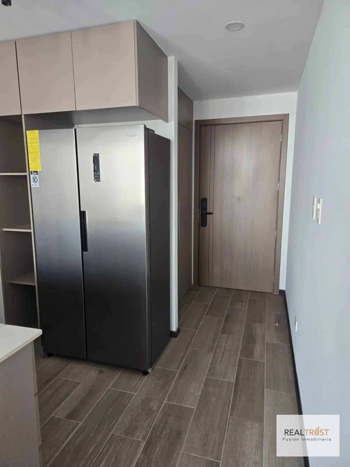 Apartamento en renta zona 10 — Apartamento en Alquiler en Zona 10, Guatemala, Ciudad — foto 3 de 16