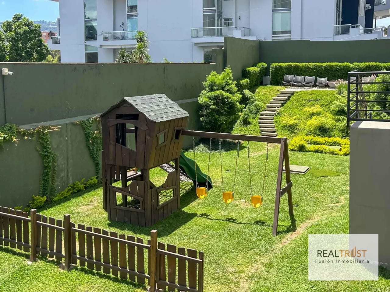 En Renta apartamento Oakland Zona 10 con amplia terraza y pérgola — Apartamento en Alquiler en Zona 10, Guatemala, Ciudad — foto 14 de 16