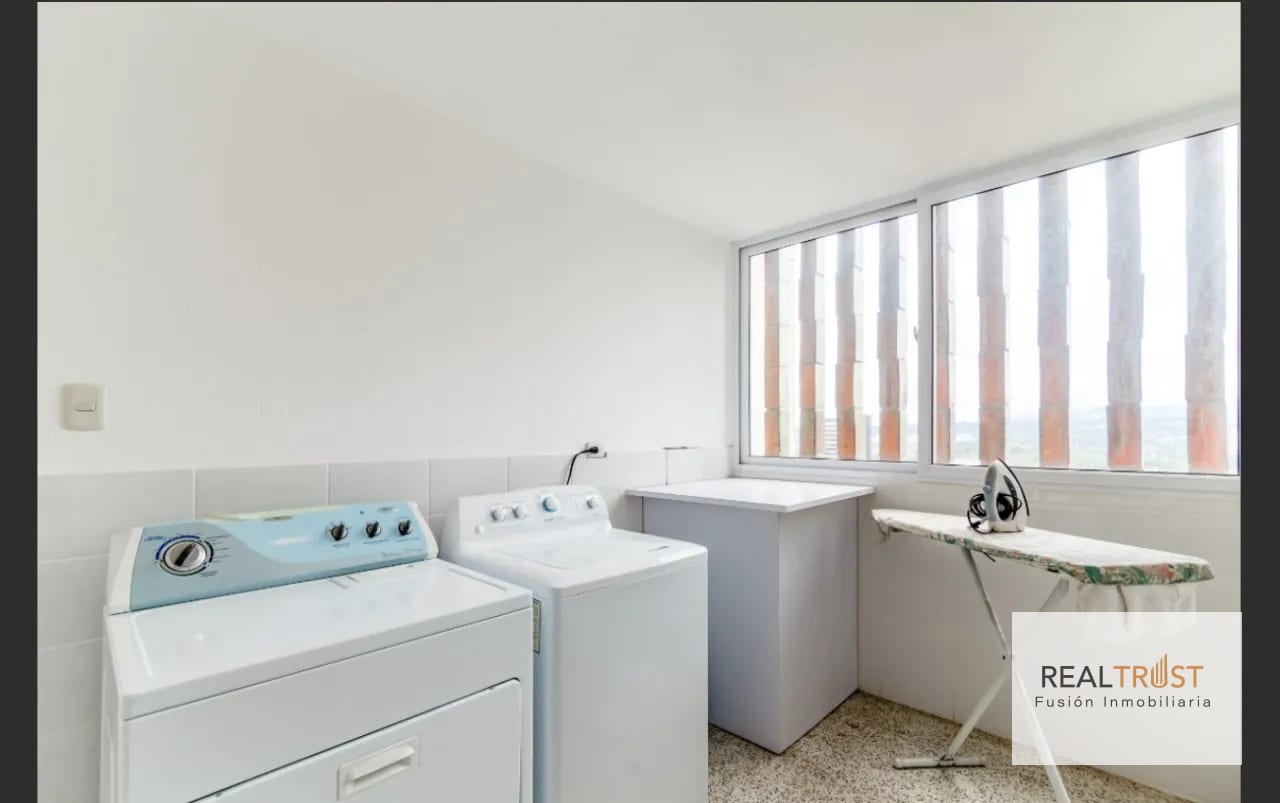 Apartamento en Renta Amueblado Zona 10 — Apartamento en Alquiler en Zona 10, Guatemala, Ciudad — foto 4 de 11
