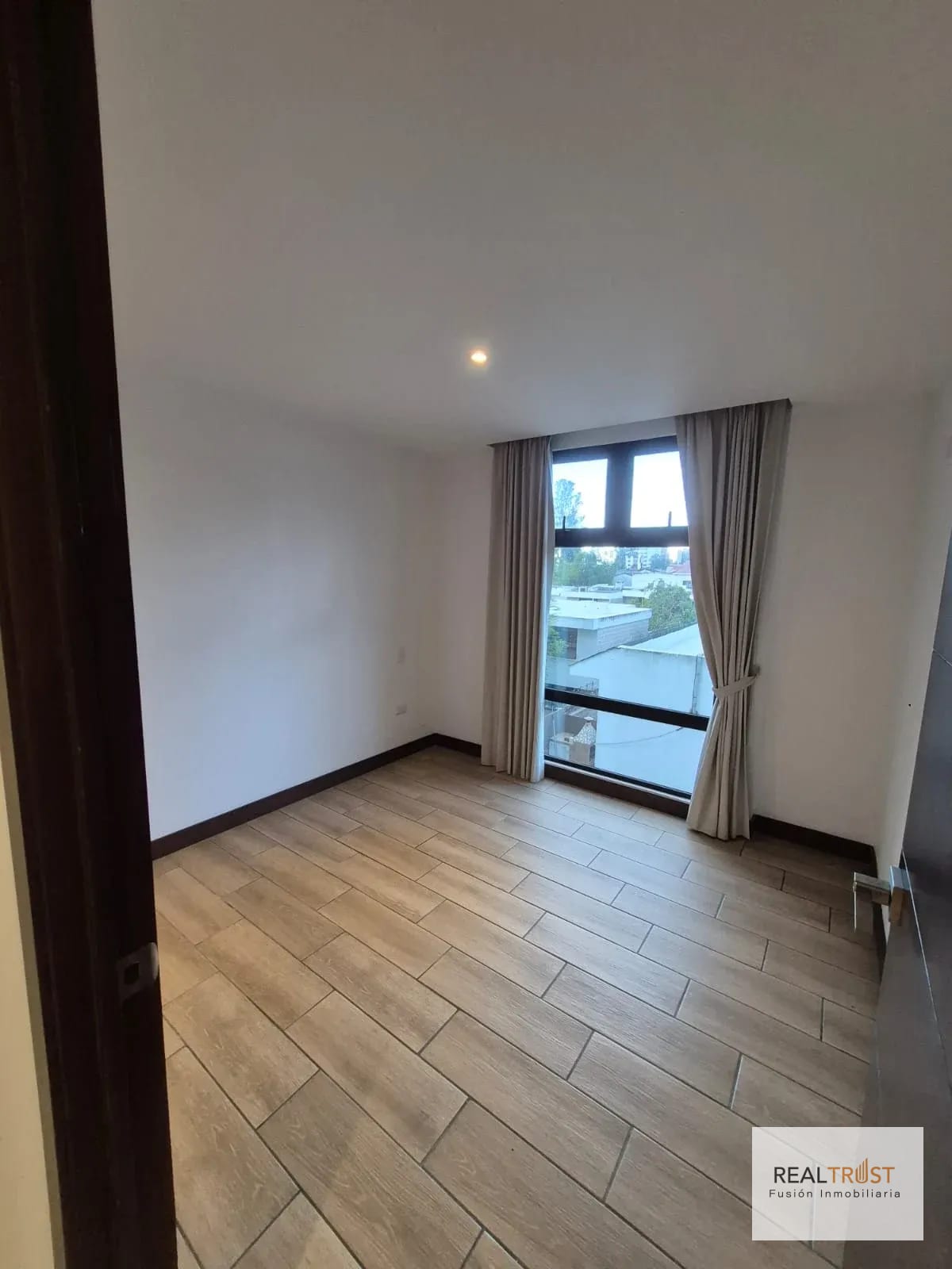Oportunidad! Apartamento en Venta Zona 15 Vista Hermosa 2 — Apartamento en Venta en Zona 15, Guatemala, Ciudad — foto 6 de 12