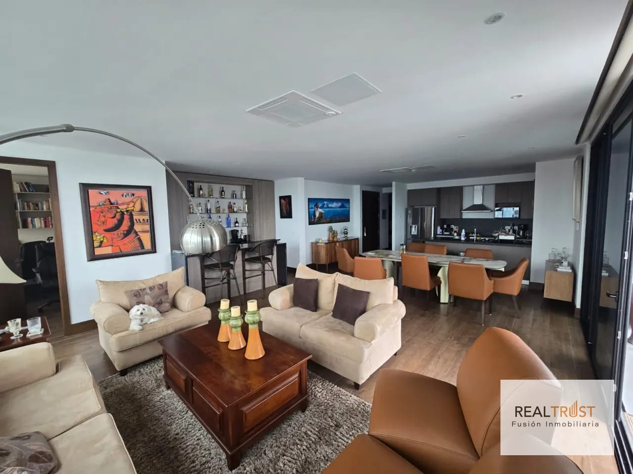 En Venta Apartamento en Gaura — Apartamento en Venta en Gaura, Zona 15, Guatemala, Ciudad — foto 11 de 17