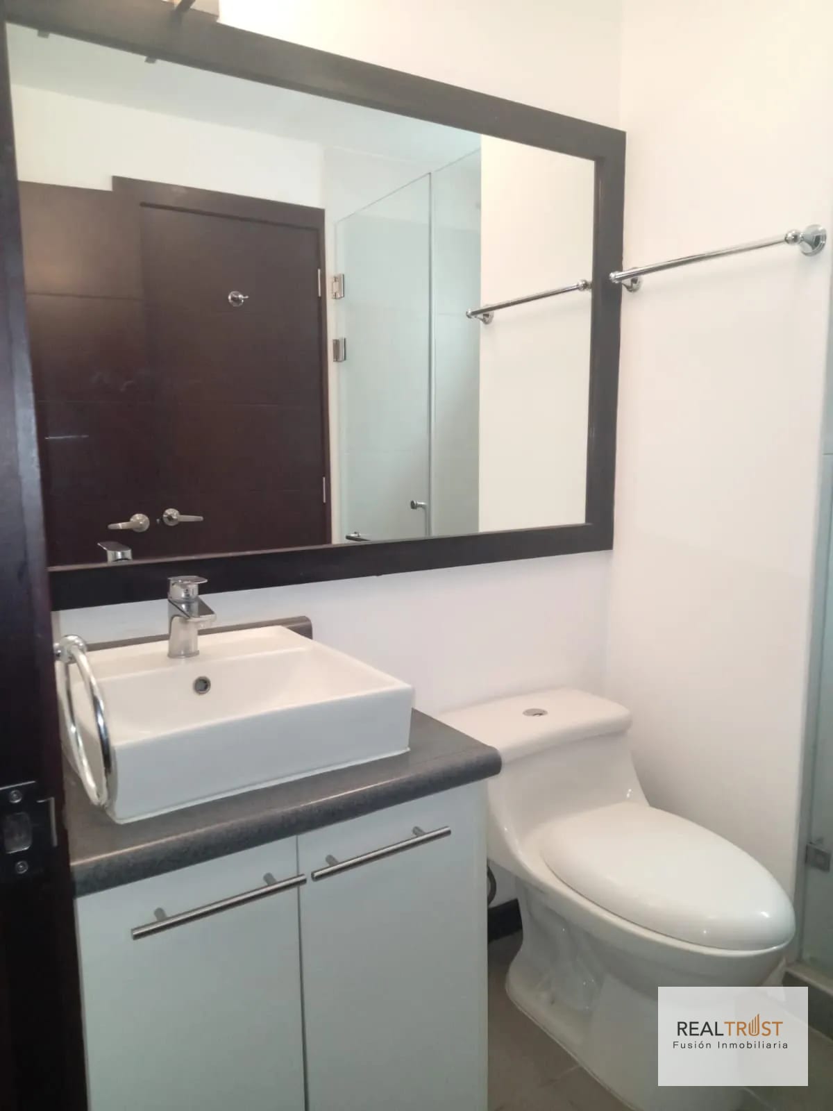 Apartamento en Venta Almoreto Villas — Apartamento en Venta en Carretera a El Salvador, Guatemala, Ciudad — foto 5 de 16