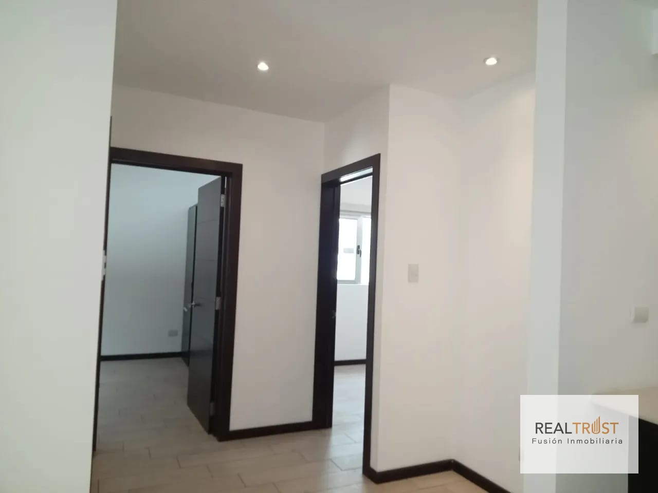 Apartamento en Venta Almoreto Villas — Apartamento en Venta en Carretera a El Salvador, Guatemala, Ciudad — foto 15 de 16