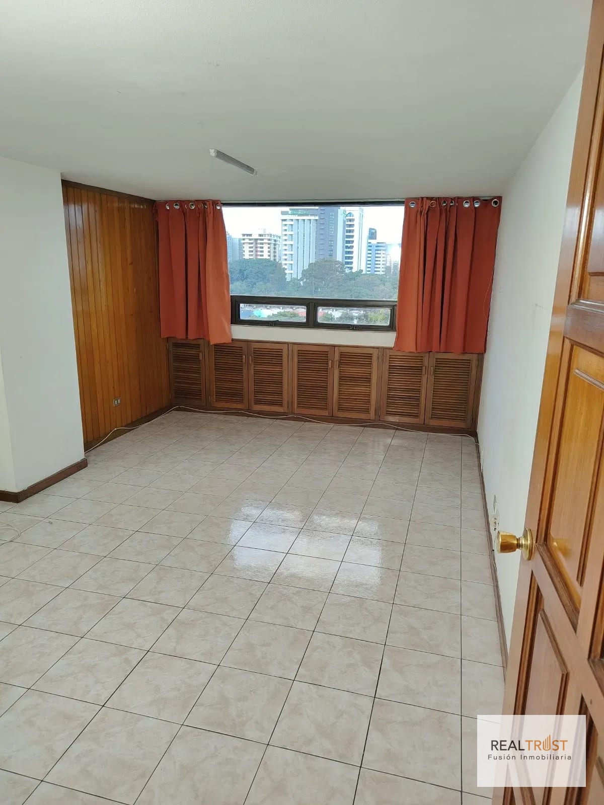 Apartamento en renta zona 9 — Apartamento en Alquiler en Zona 9, Guatemala, Ciudad — foto 7 de 11