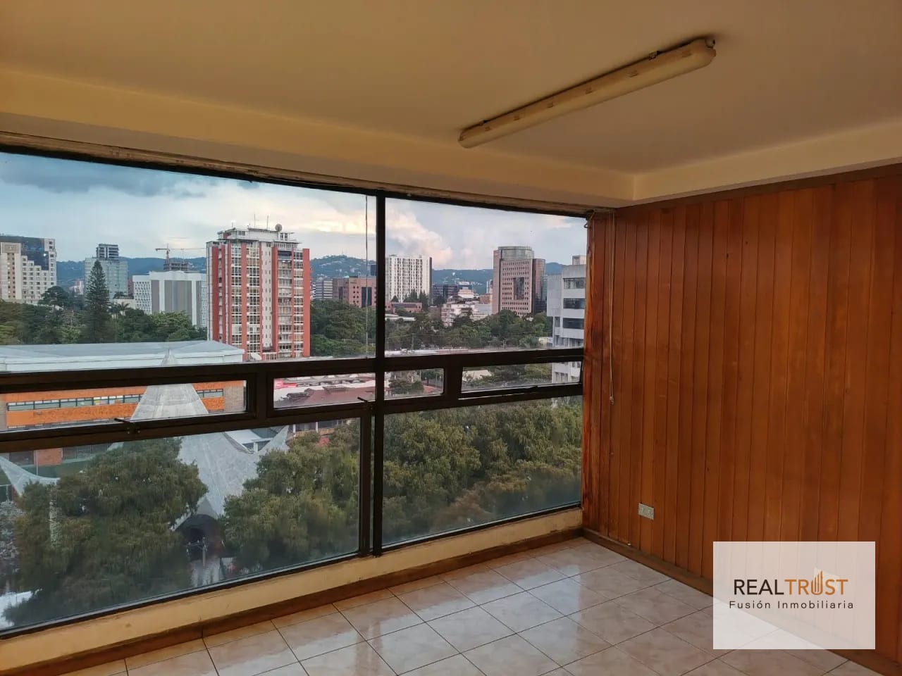 Apartamento en renta zona 9 — Apartamento en Alquiler en Zona 9, Guatemala, Ciudad — foto 1 de 11