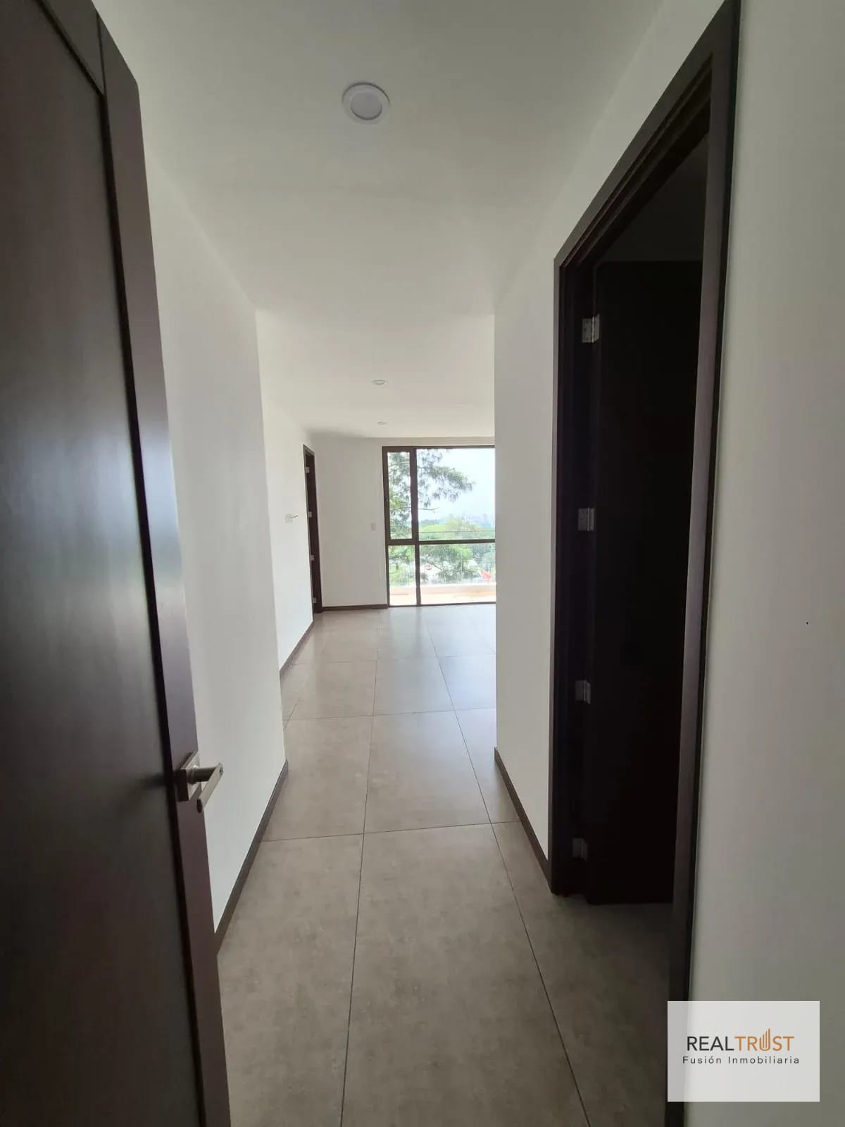 Amplio Apartamento en renta Sector San Lázaro, Zona 15 — Apartamento en Alquiler en Zona 15, Guatemala, Ciudad — foto 4 de 15