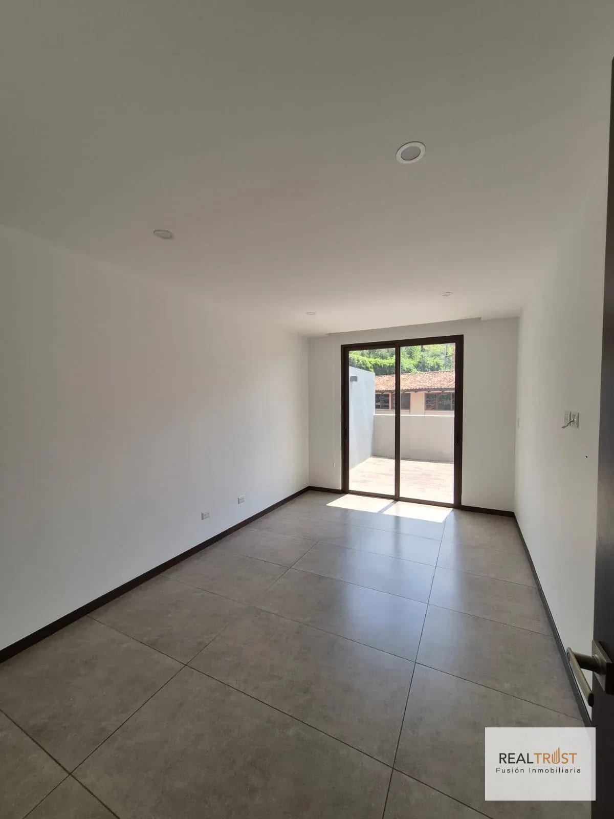 Amplio Apartamento en renta Sector San Lázaro, Zona 15 — Apartamento en Alquiler en Zona 15, Guatemala, Ciudad — foto 14 de 15