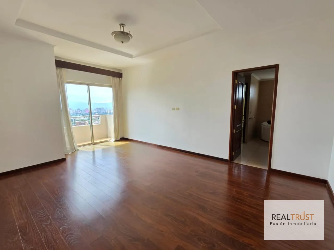 Precioso apartamento amplio visita hermosa 2 — Apartamento en Venta en Botticelli, Zona 15, Guatemala, Ciudad — foto 5 de 12