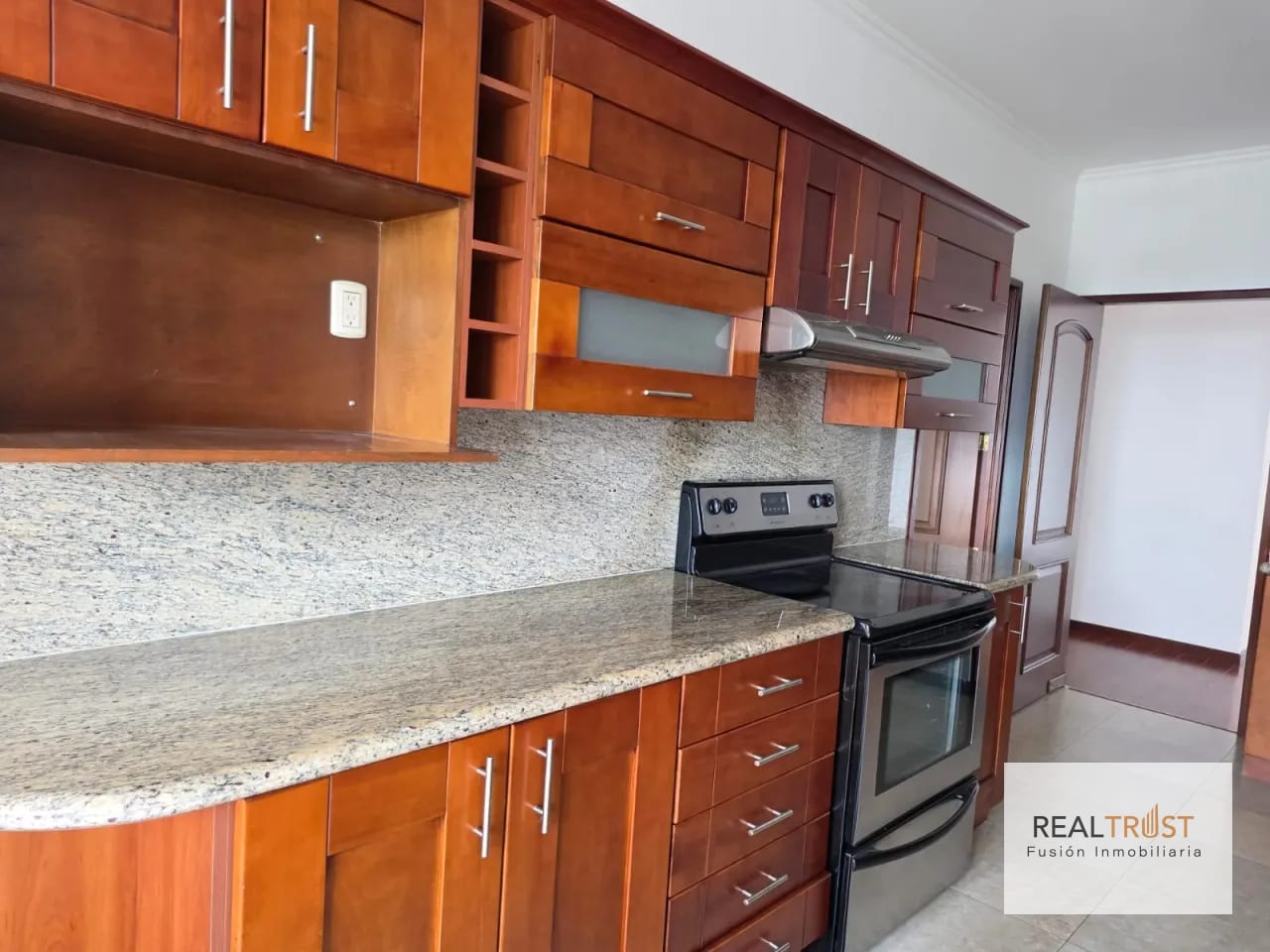 Precioso apartamento amplio visita hermosa 2 — Apartamento en Venta en Botticelli, Zona 15, Guatemala, Ciudad — foto 8 de 12