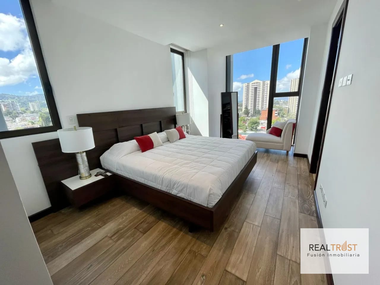 Apartamento en renta Edificio Vhista, zona 15 — Apartamento en Alquiler en Zona 15, Guatemala, Ciudad — foto 3 de 16