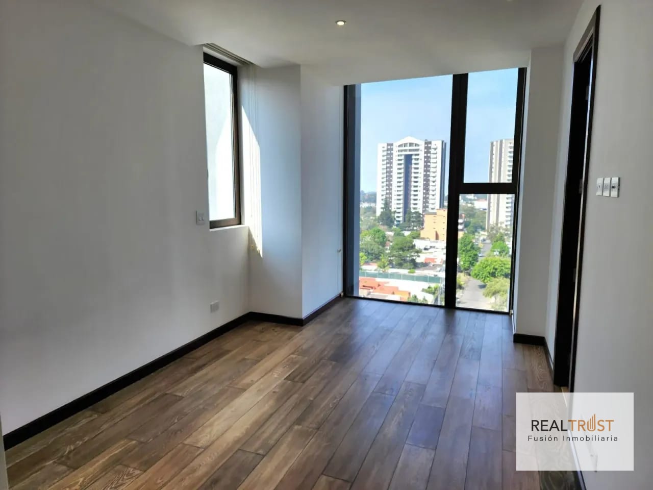 Apartamento en renta Edificio Vhista, zona 15 — Apartamento en Alquiler en Zona 15, Guatemala, Ciudad — foto 11 de 16
