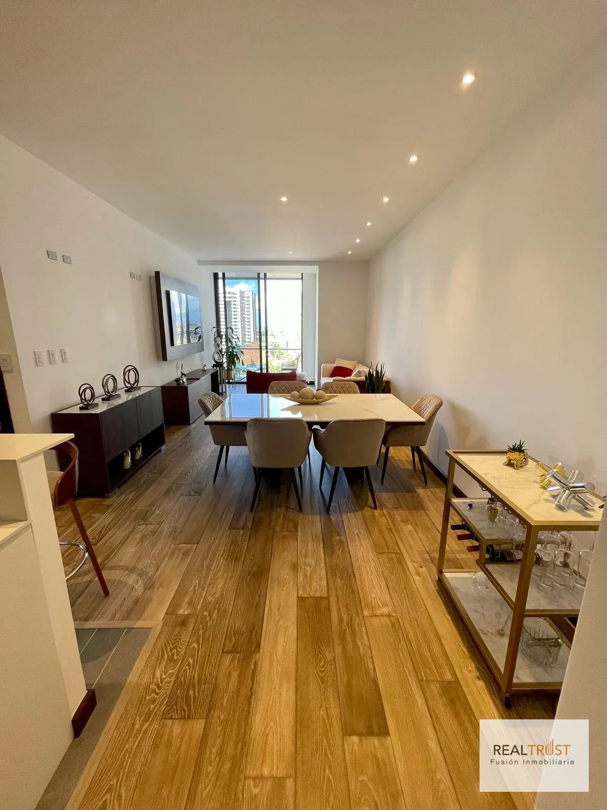 Apartamento en renta Edificio Vhista, zona 15 — Apartamento en Alquiler en Zona 15, Guatemala, Ciudad — foto 10 de 16