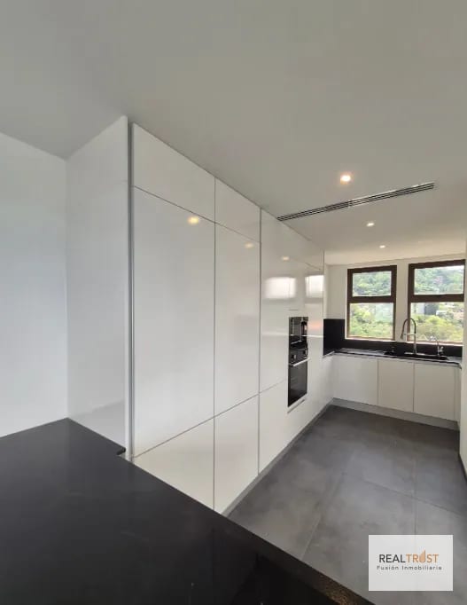 En Venta Moderno Penthouse con Increibles Vistas, San Lázaro Zona 15 — Apartamento en Venta en Zona 15, Guatemala, Ciudad — foto 12 de 16