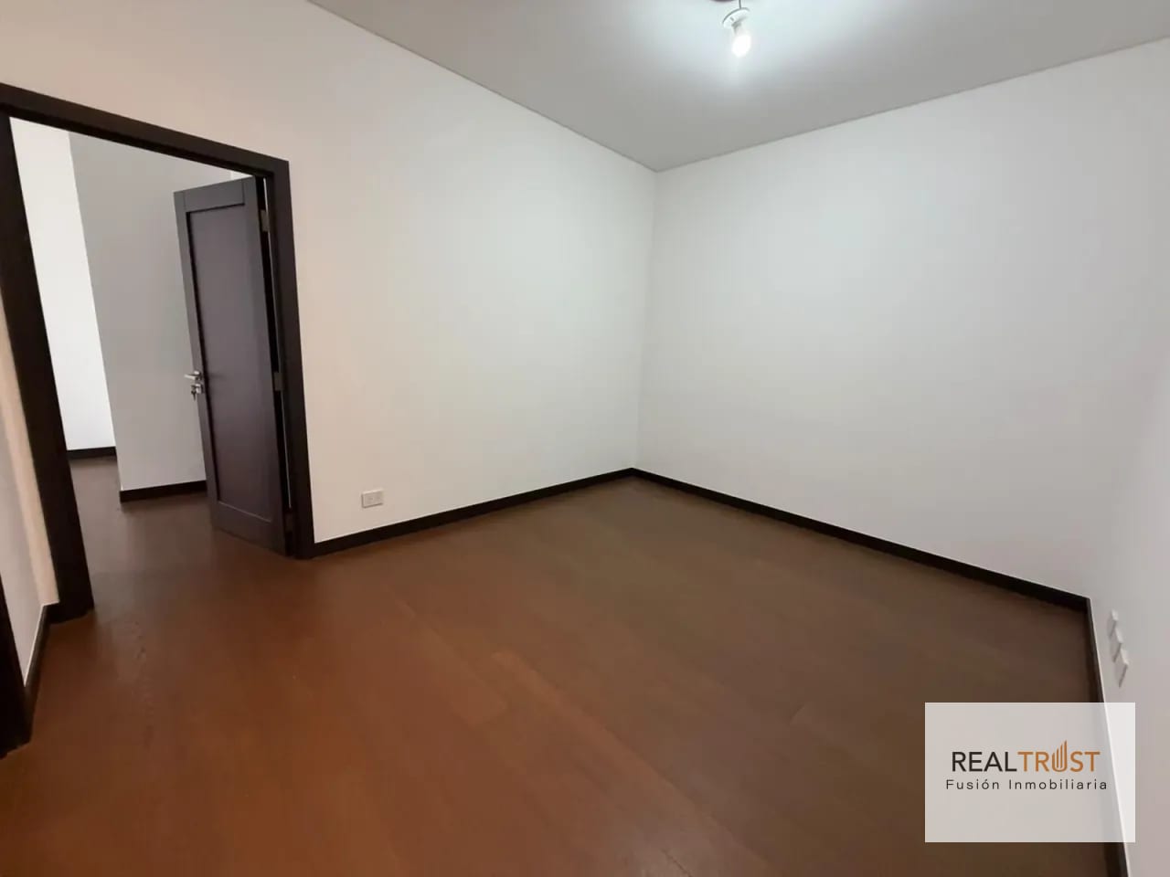 Apartamento en renta con jardín Nogales de Cayalá zona 16 — Apartamento en Alquiler en Zona 16, Guatemala, Ciudad — foto 13 de 17