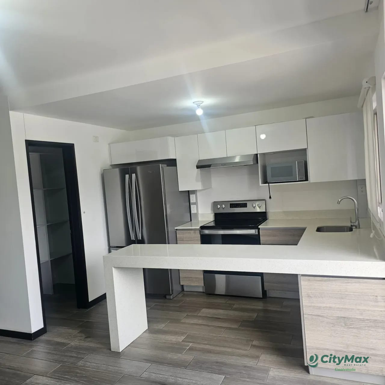Apartamento en Venta Listo para habitar Z. 14 — Apartamento en Venta en Segheria, Zona 14, Guatemala, Ciudad — foto 4 de 10