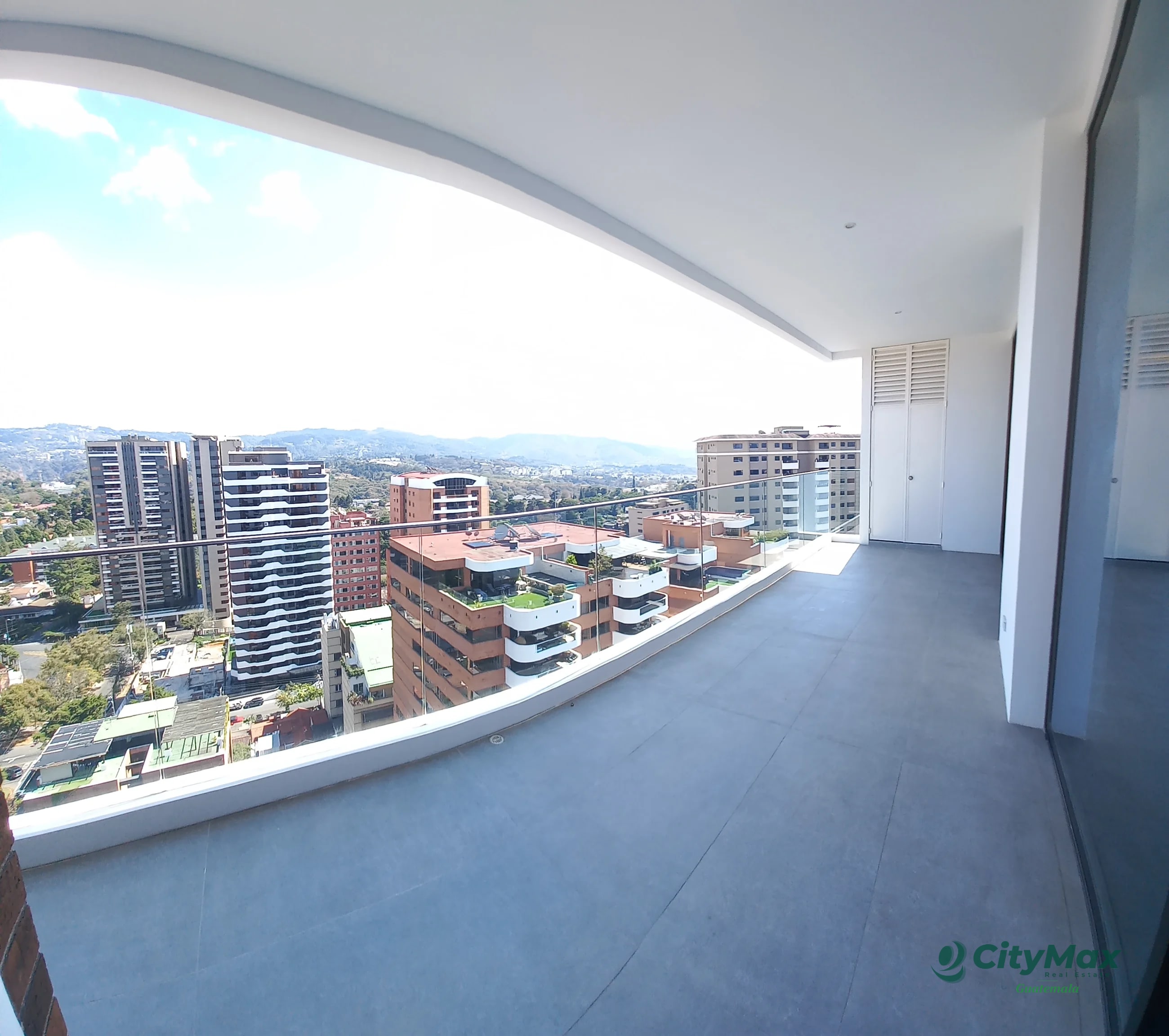 Apartamento en venta o Alquiler en zona 14 Guatemala - 7