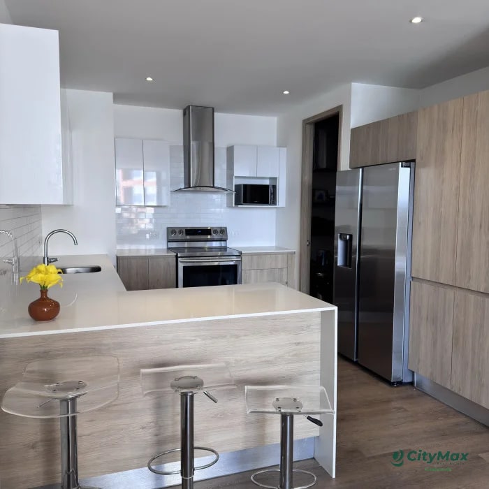 Apartamento en Venta o Renta en Zona 15 - 4