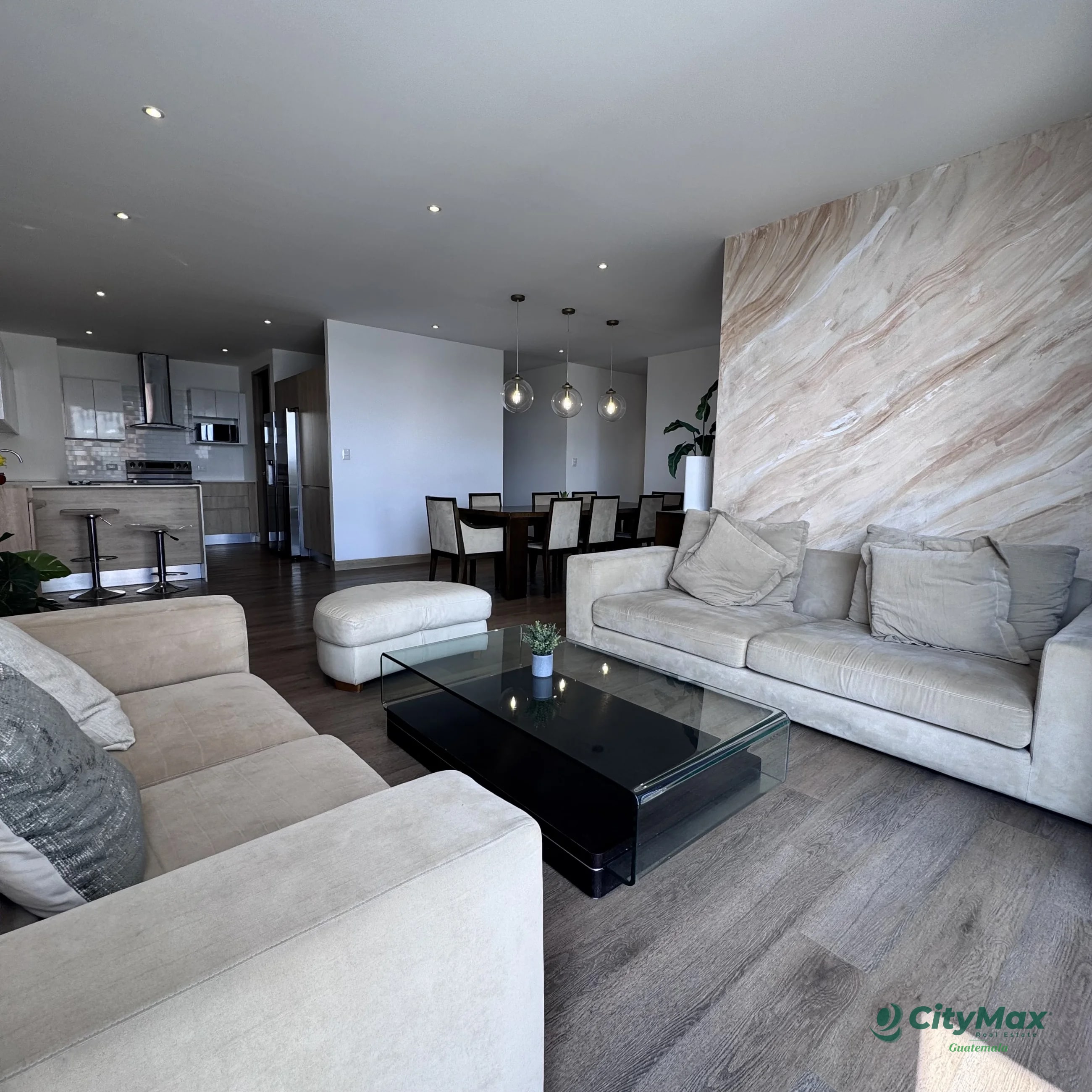 Apartamento en Venta o Renta en Zona 15 - 1