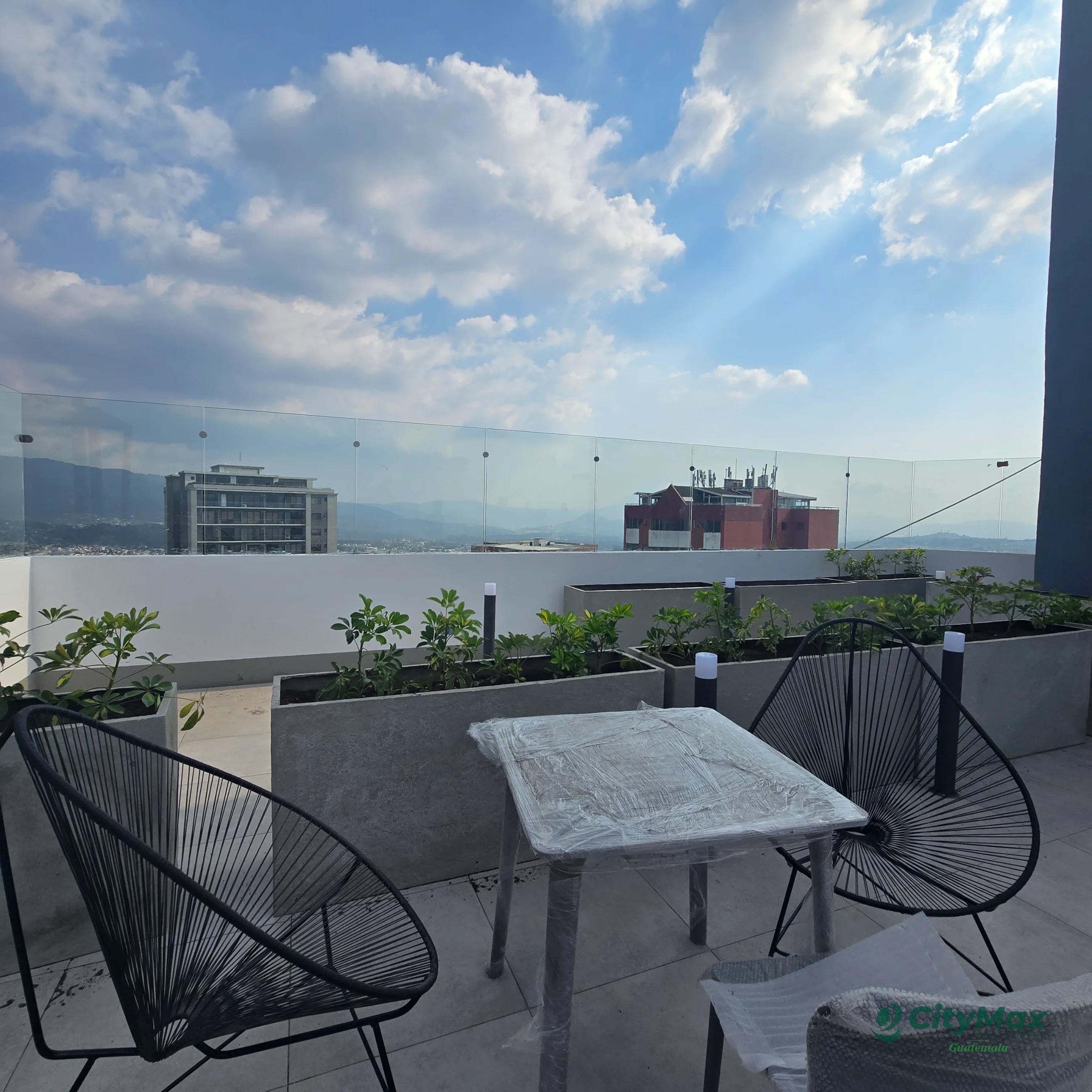Apartamento en Venta con Terraza Zona 13 Las Américas Venta — Apartamento en Venta en Zona 13, Guatemala, Ciudad — foto 1 de 14