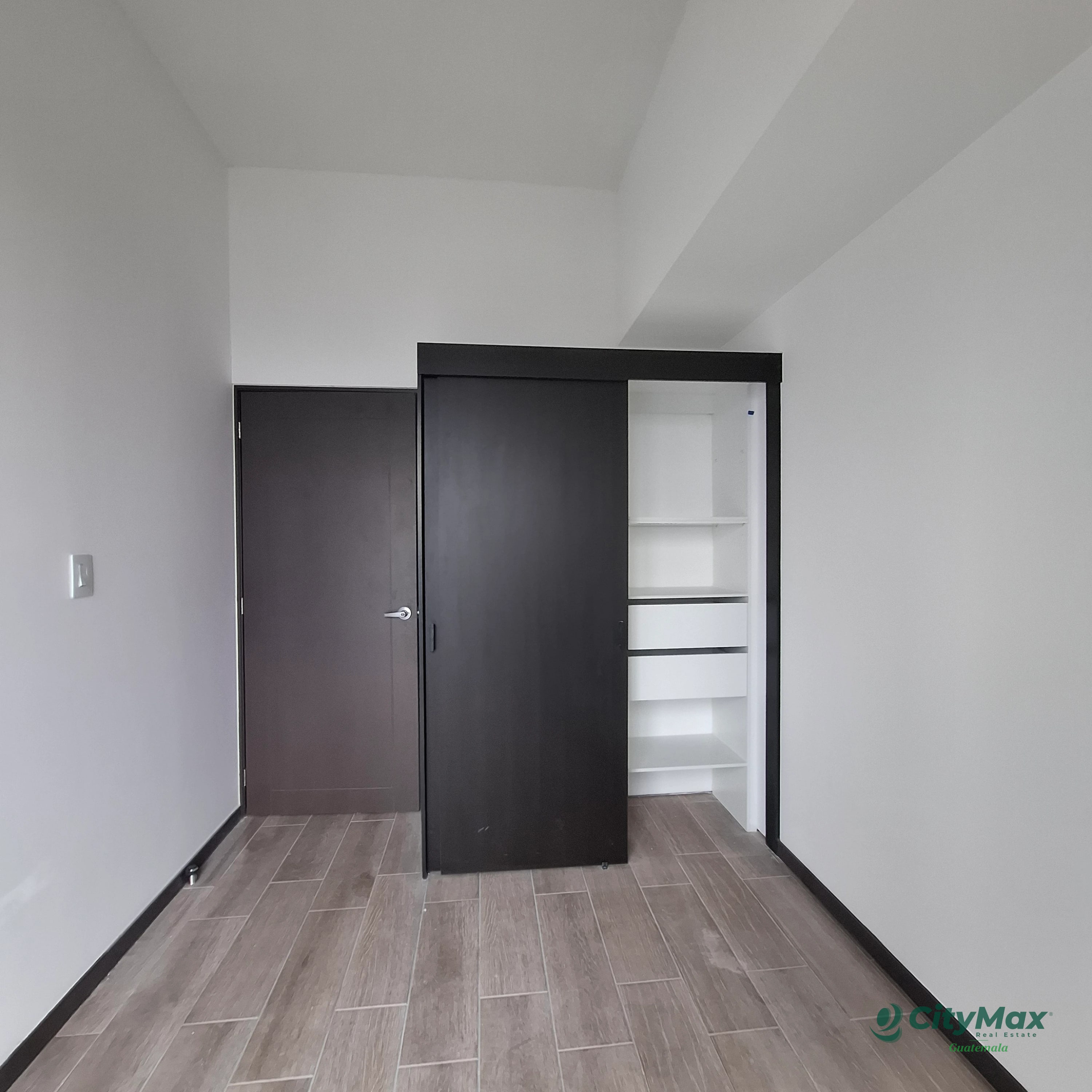 Apartamento Amueblado en Venta en Inversión en Zona 13 — Apartamento en Venta en N Américas, Zona 13, Guatemala, Ciudad — foto 3 de 9