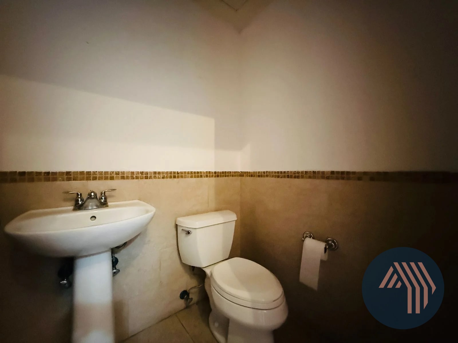 ALQUILER DE CÉNTRICO Y LINDO APARTAMENTO - TORRE DEL VALLE, ZONA 10 - 8