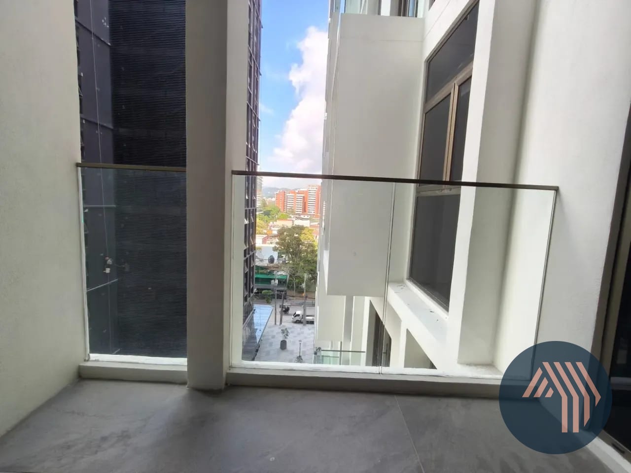 Alquiler de Céntrico Apartamento - Atarah, Zona 10 — Apartamento en Alquiler en Zona 10, Guatemala, Ciudad — foto 3 de 9