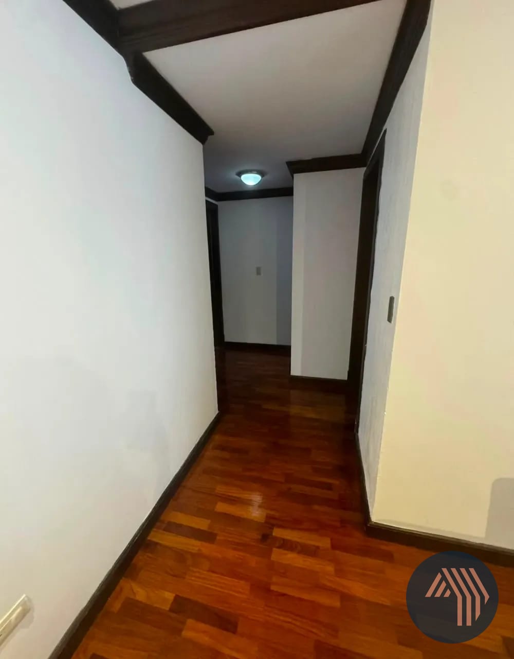 Alquiler de Céntrico Apartamento - la Villa, Zona 14 — Apartamento en Alquiler en La Villa, Zona 14, Guatemala, Ciudad — foto 3 de 7