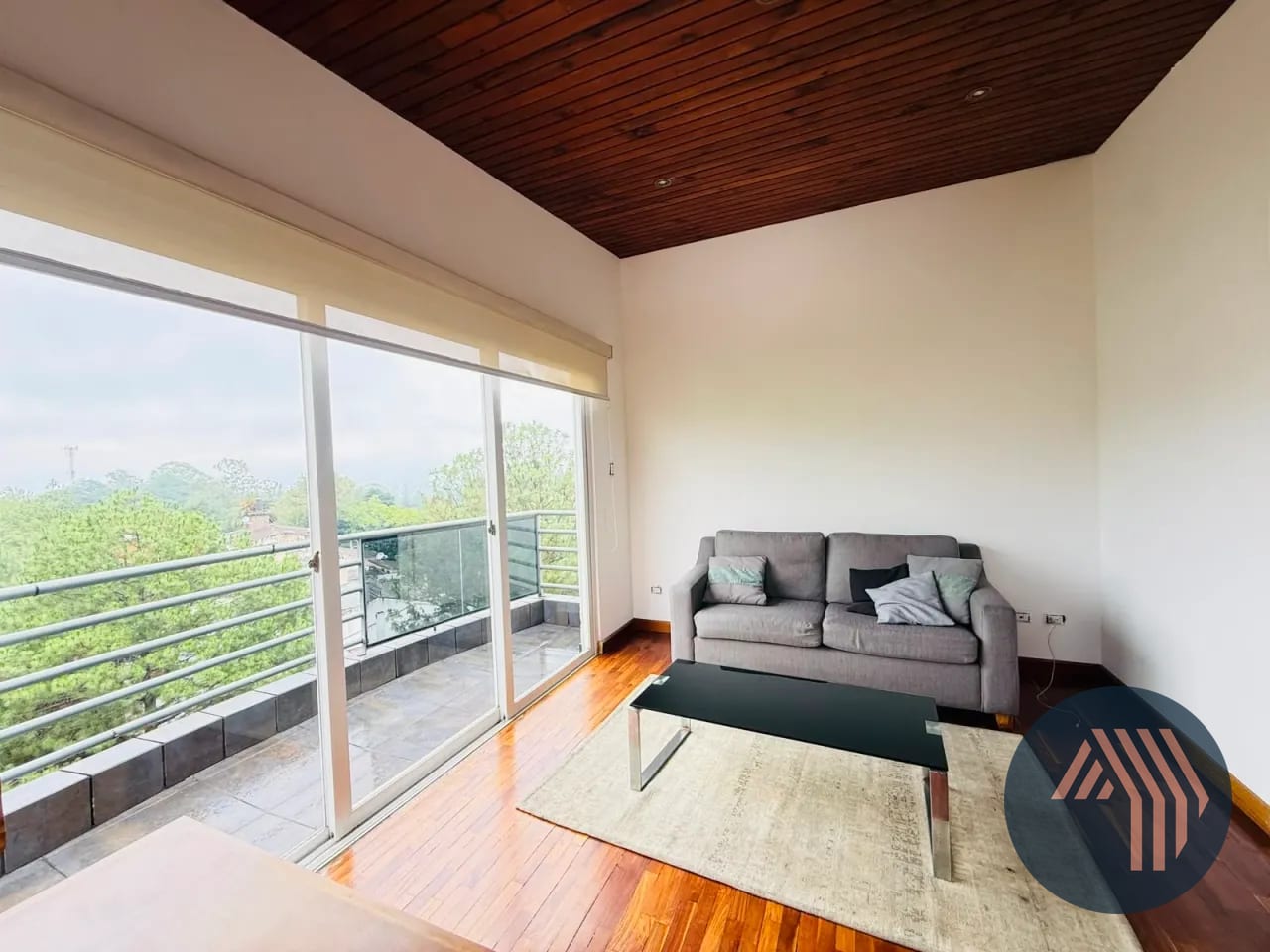 Alquiler de Lindo Apartamento Amueblado - Lindora, Zona 16 — Apartamento en Alquiler en Zona 16, Guatemala, Ciudad — foto 2 de 9