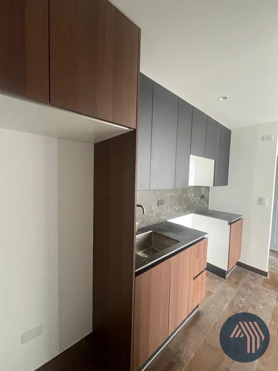 Venta Apartamento con Hermosas Vistas - Atarah, Zona 10 — Apartamento en Venta en Atarah, Zona 10, Guatemala, Ciudad — foto 5 de 7