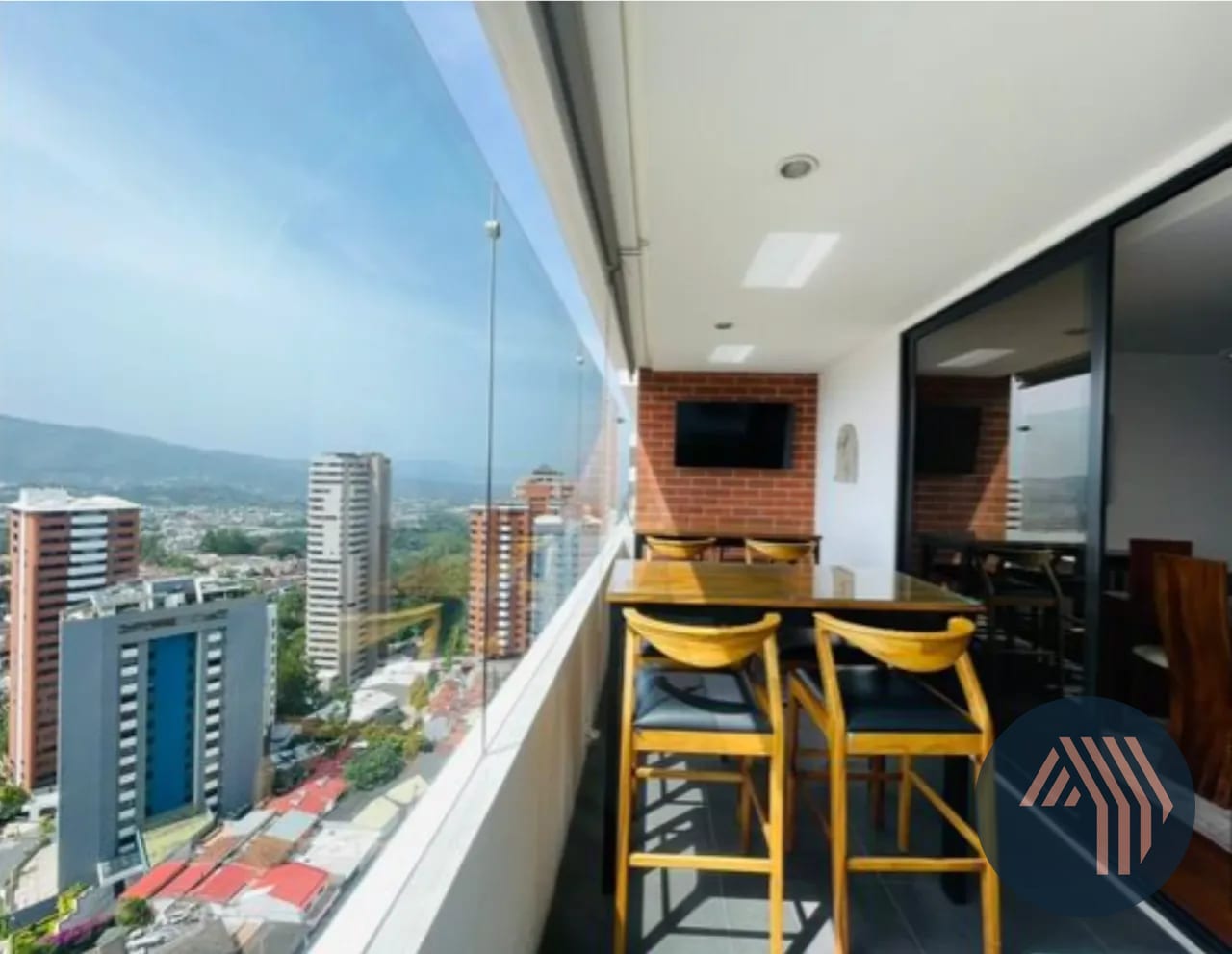 Alquiler de Hermoso y Amplio Apartamento - Lantana, Zona 14 — Apartamento en Alquiler en Lantana, Zona 14, Guatemala, Ciudad — foto 5 de 14