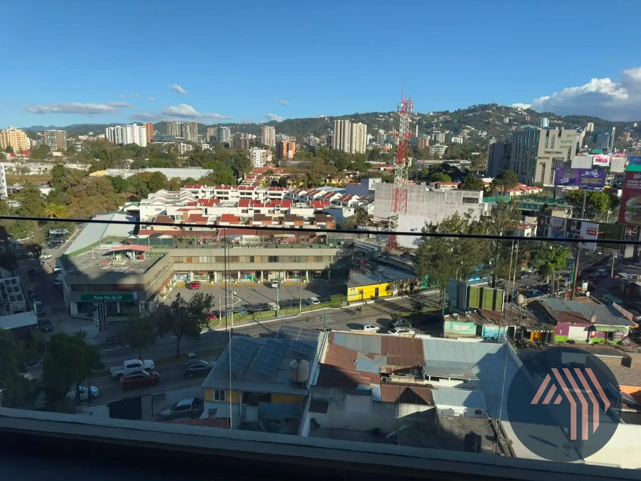 Alquiler de Moderno Apartamento Amueblado - IQ10, Zona 10 — Apartamento en Alquiler en IQ10, Zona 10, Guatemala, Ciudad — foto 2 de 10