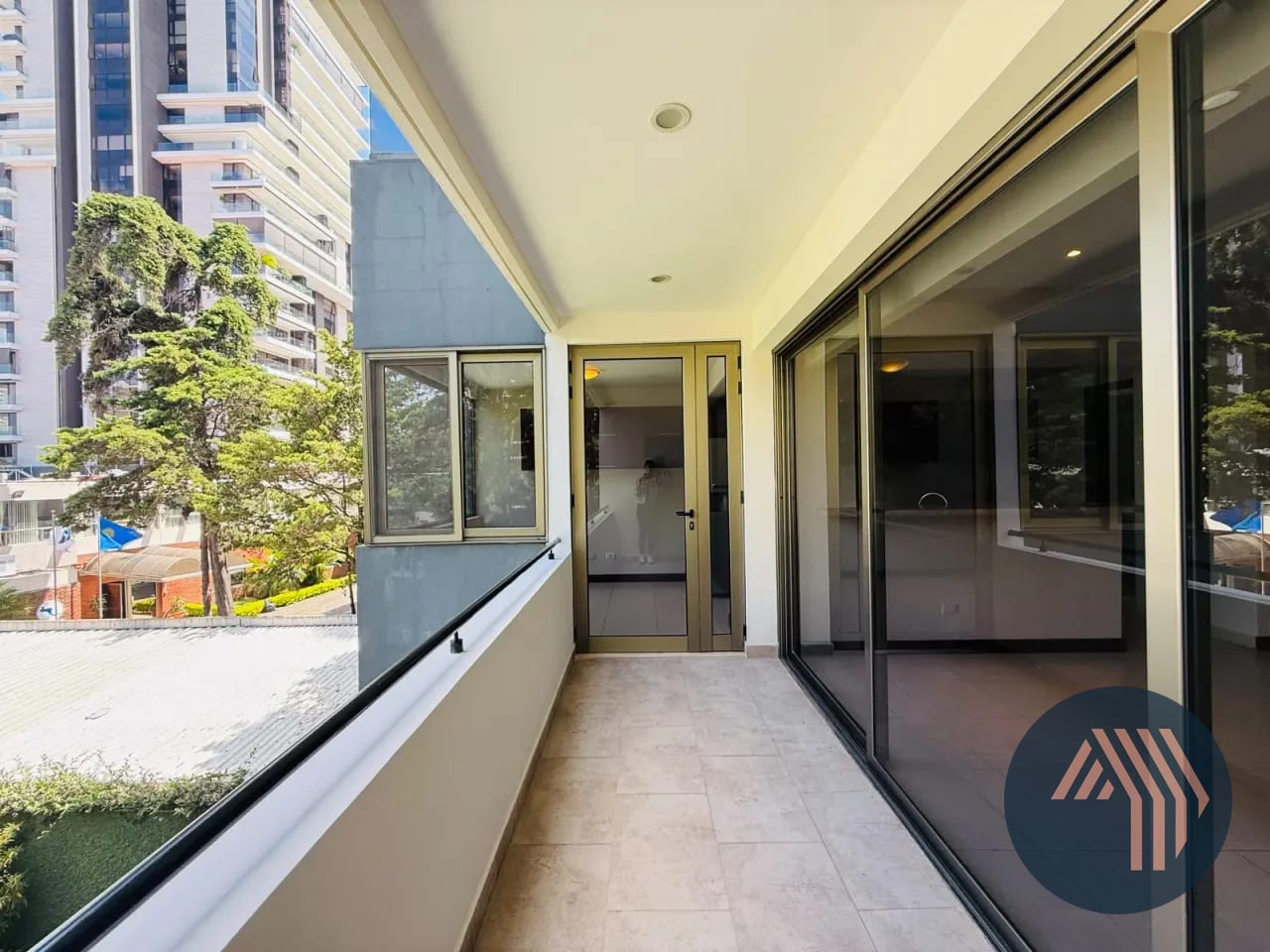 Alquiler de Lindo y Céntrico Apartamento - Cobella, Zona 14 — Apartamento en Alquiler en Cobella, Zona 14, Guatemala, Ciudad — foto 5 de 14
