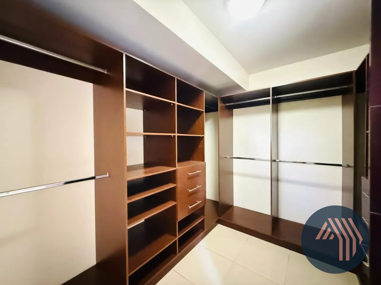 Alquiler de Lindo y Céntrico Apartamento - Cobella, Zona 14 — Apartamento en Alquiler en Cobella, Zona 14, Guatemala, Ciudad — foto 9 de 14