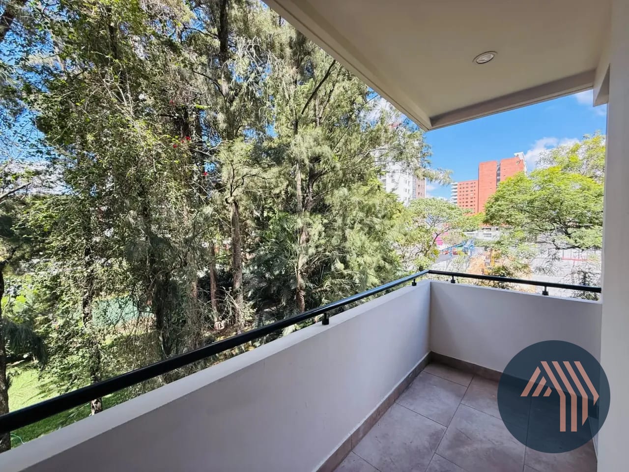 Alquiler de Lindo y Céntrico Apartamento - Cobella, Zona 14 — Apartamento en Alquiler en Cobella, Zona 14, Guatemala, Ciudad — foto 14 de 14