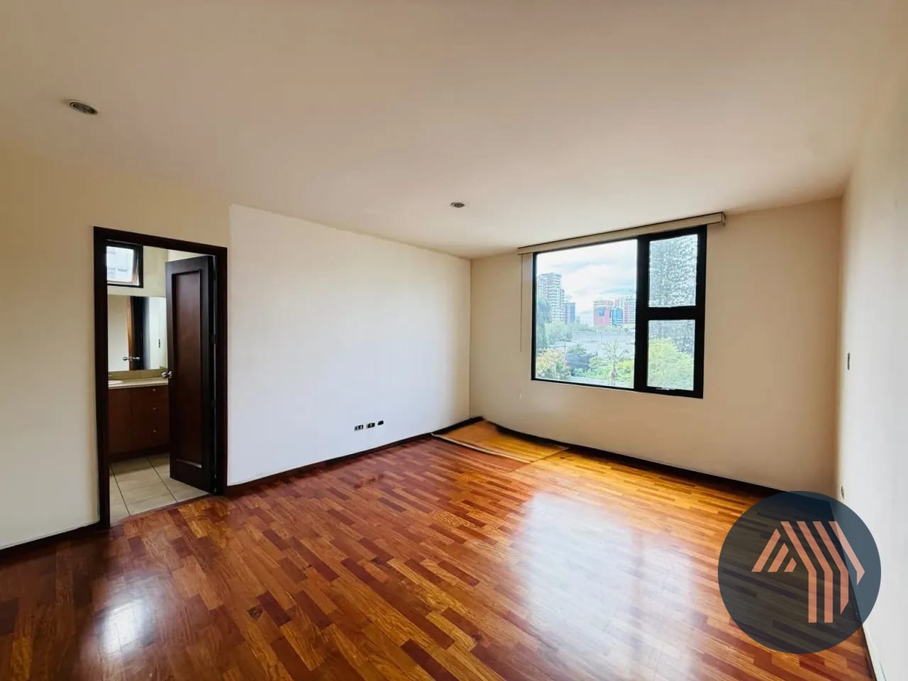 Alquiler de Hermoso Apartamento - Cobira, Zona 13 — Apartamento en Alquiler en Cobira, Zona 13, Guatemala, Ciudad — foto 12 de 15